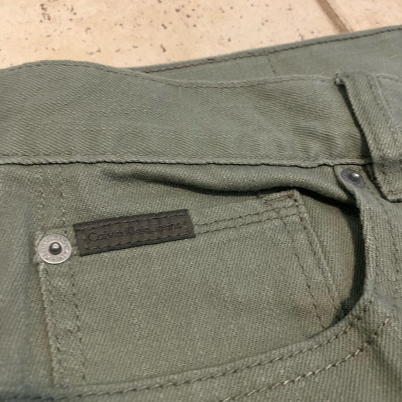 Calvin Klein Jeans Men's Olive Green Straight Leg Pants - Size 34 - Picture 4 of 10